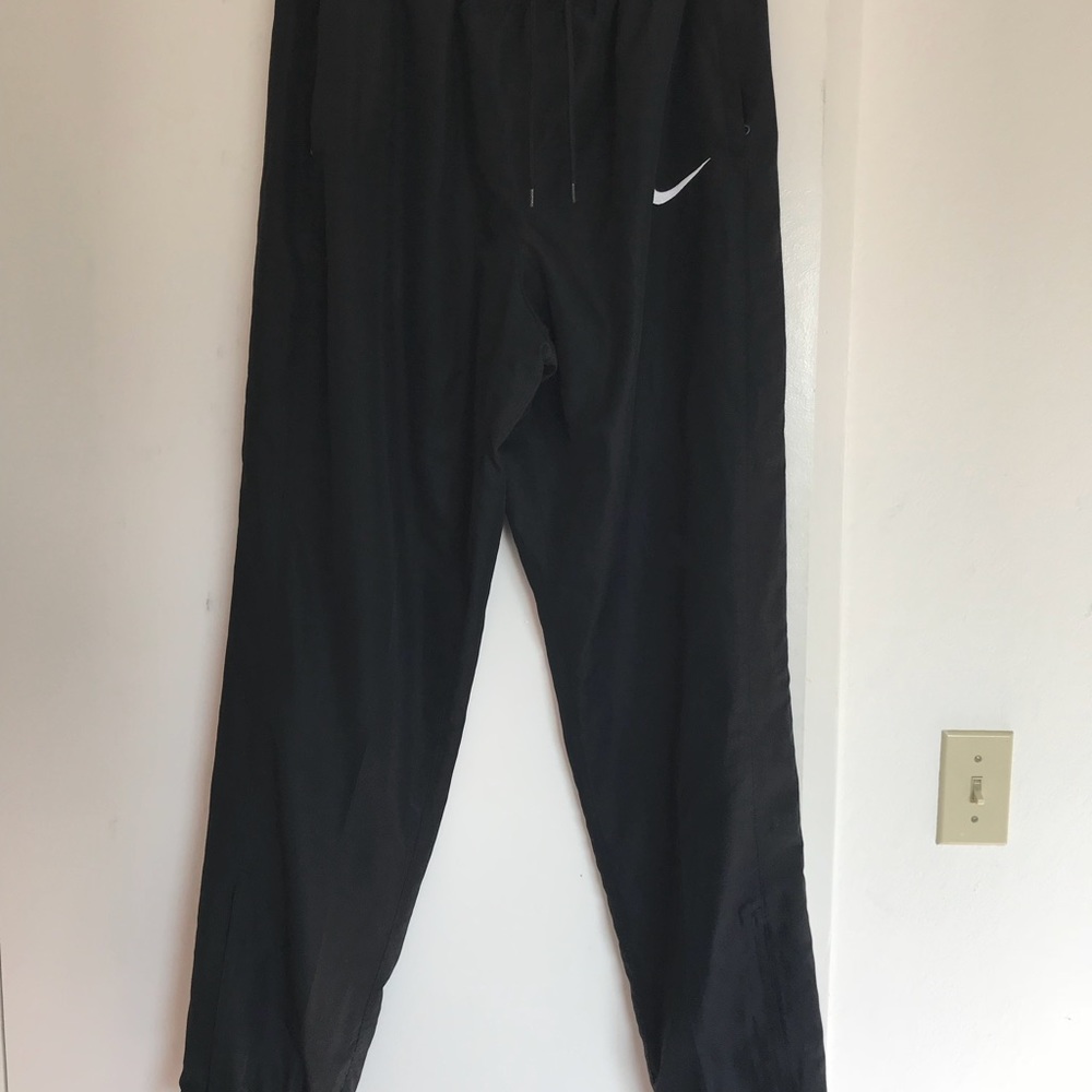 SOLDMen’s black Sweatpants Size XL by Nike - Picture 6 of 7